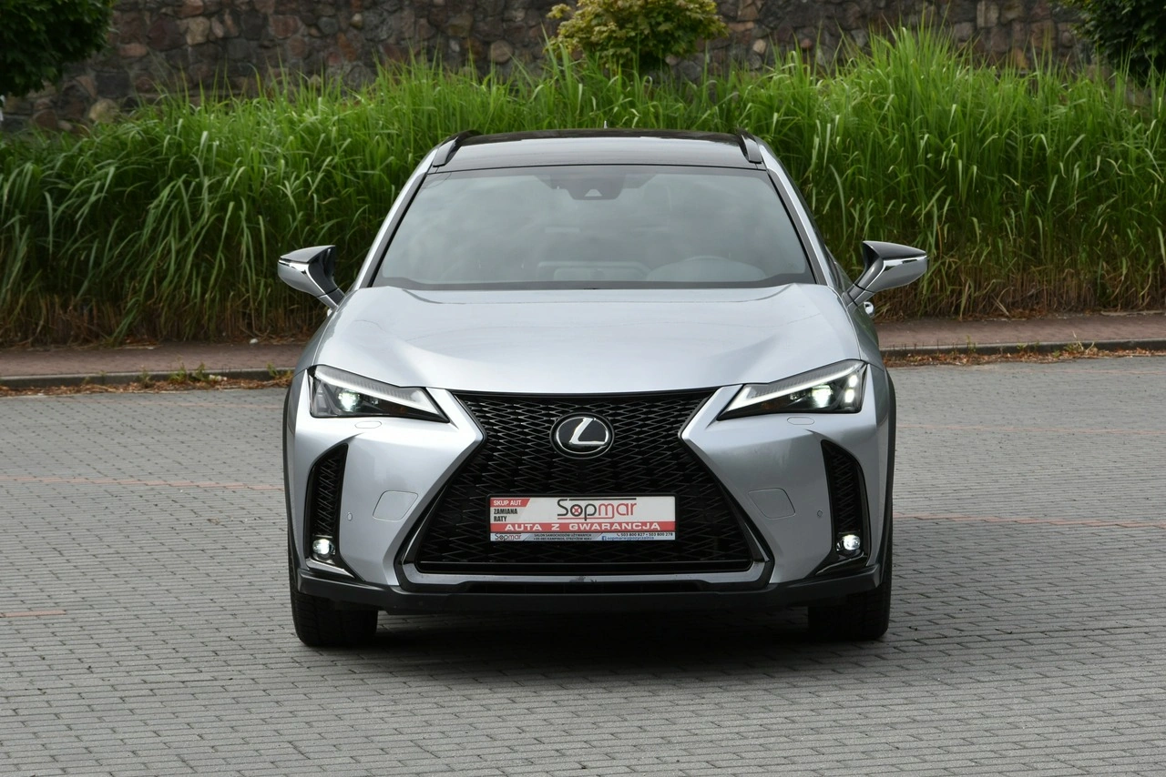 Lexus UX - Zdjęcie 8