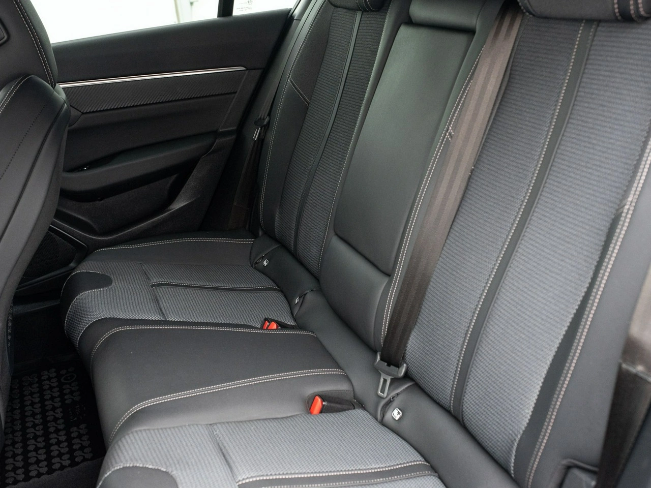 Peugeot 508 - Zdjęcie 27
