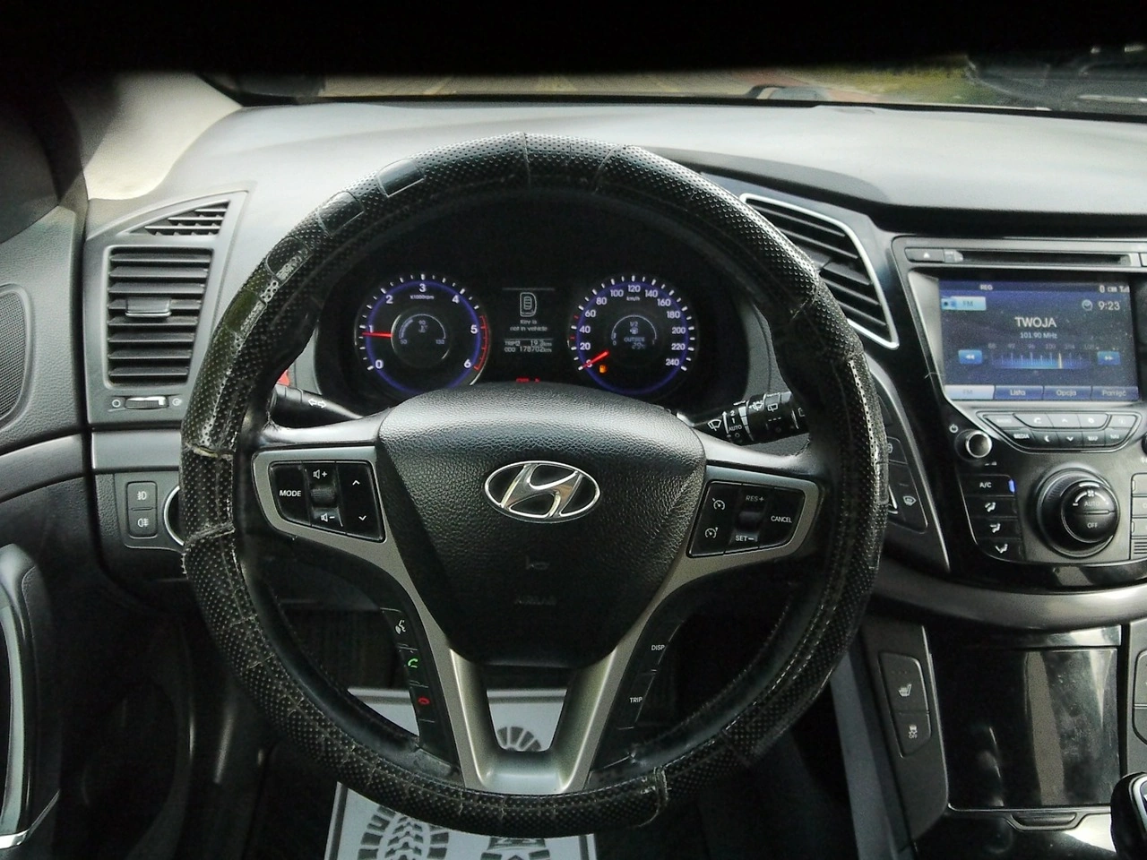 Hyundai i40 - Zdjęcie 18