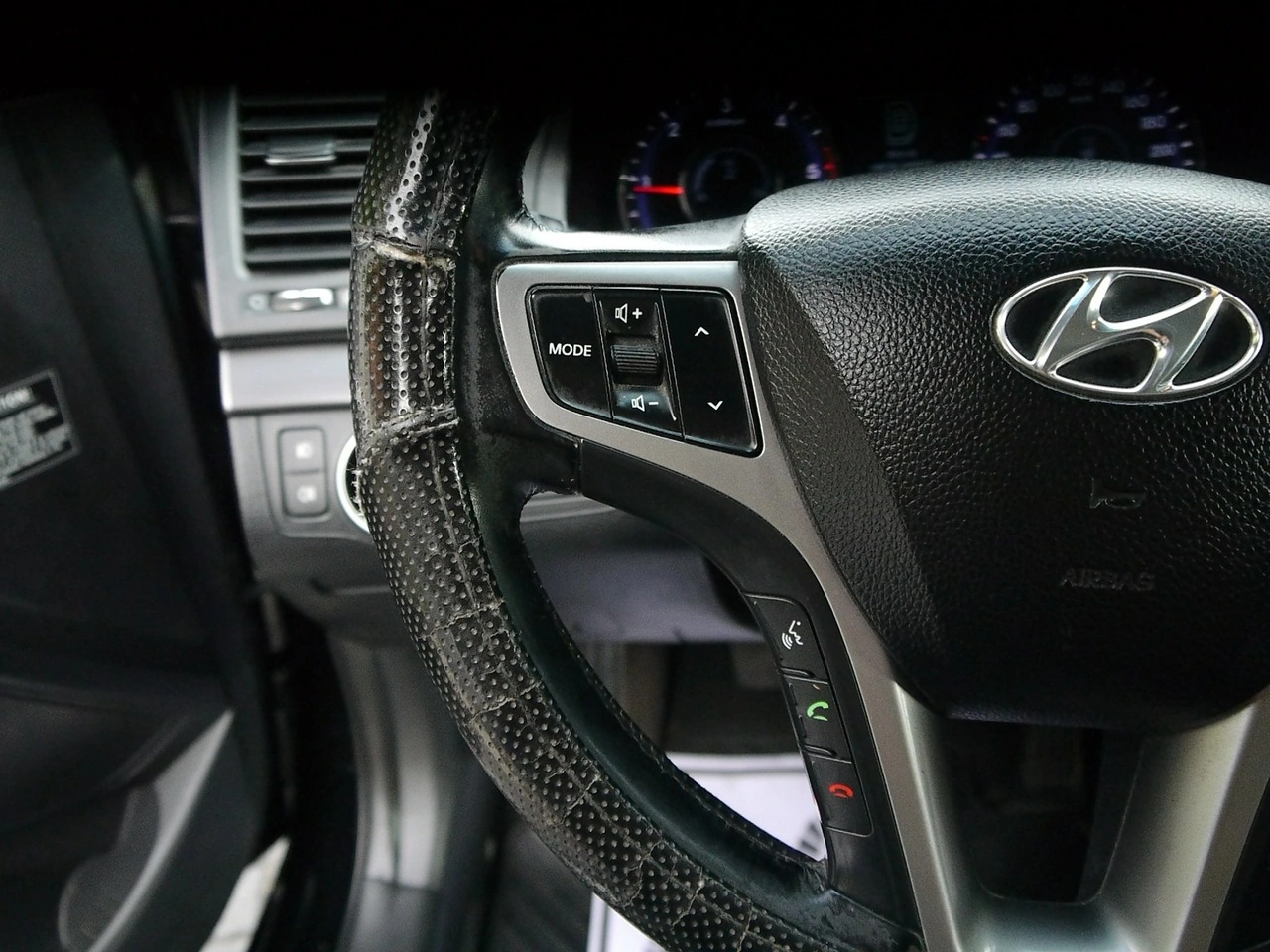 Hyundai i40 - Zdjęcie 31