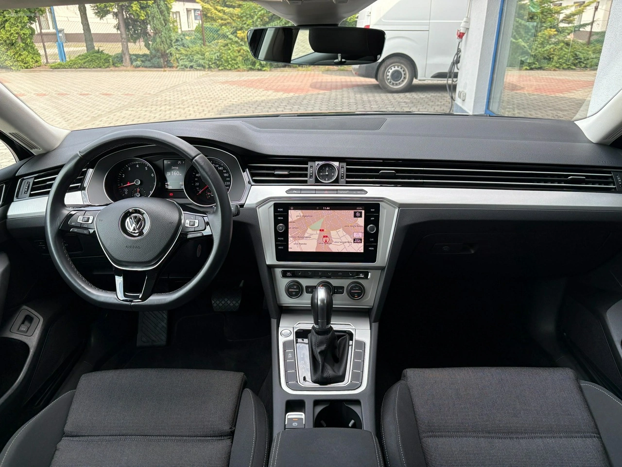 Volkswagen Passat - Zdjęcie 12