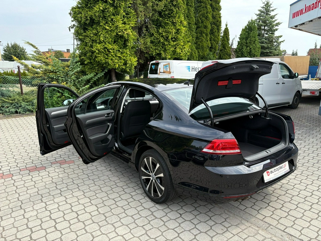 Volkswagen Passat - Zdjęcie 33