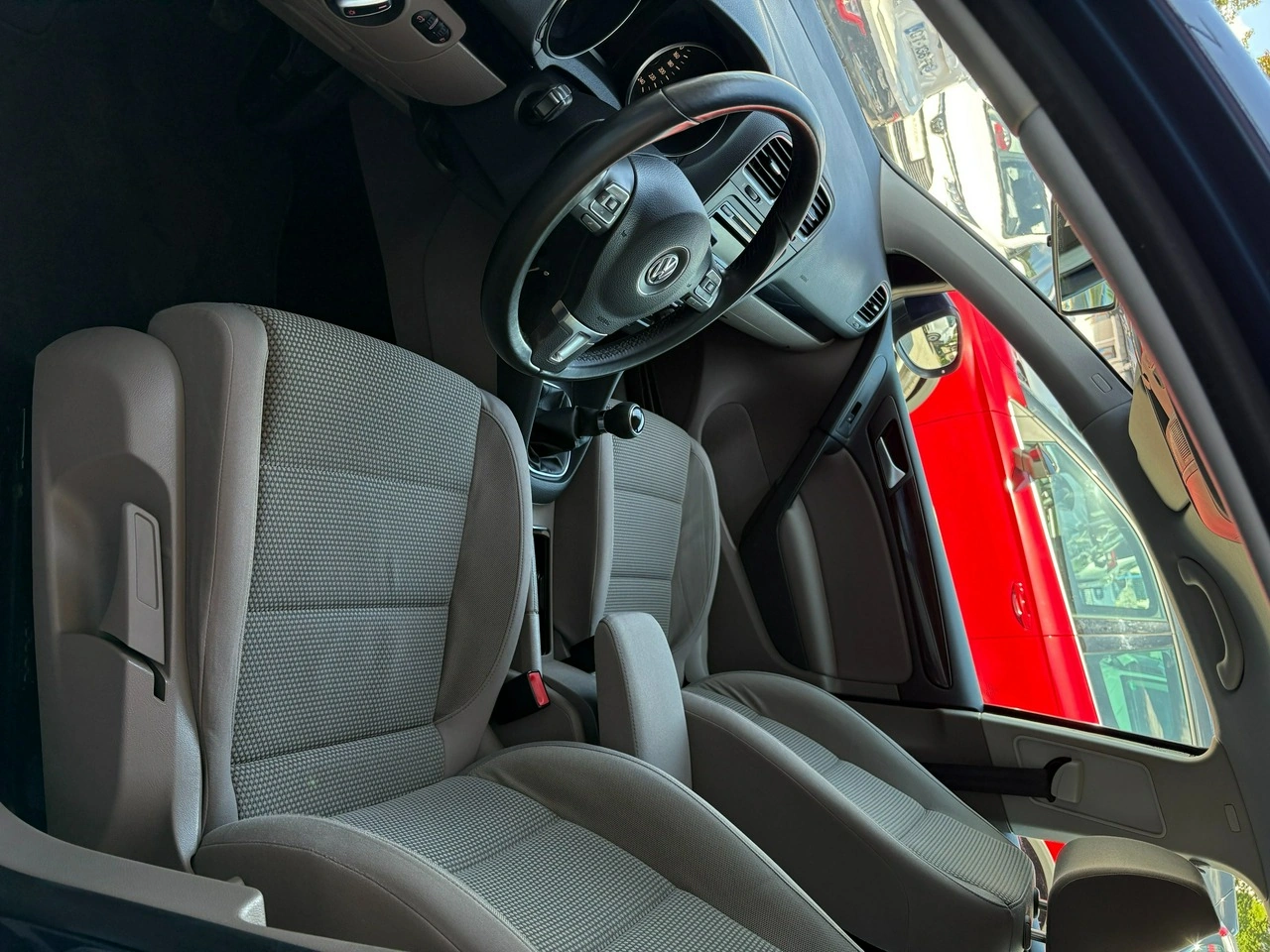 Volkswagen Golf - Zdjęcie 15