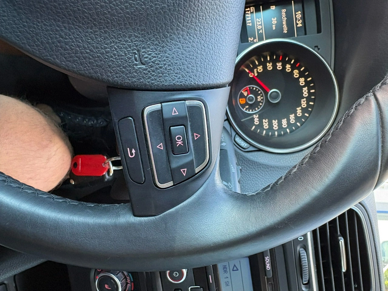 Volkswagen Golf - Zdjęcie 24