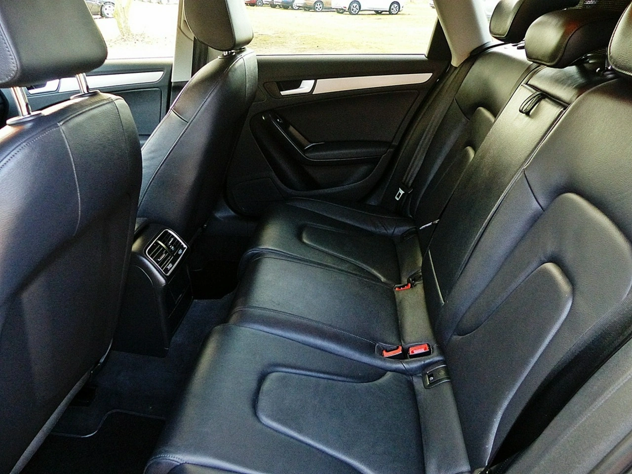 Audi A4 - Zdjęcie 21