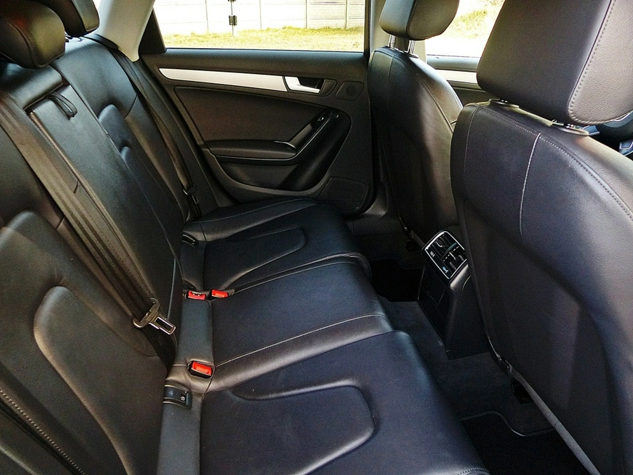 Audi A4 - Zdjęcie 22