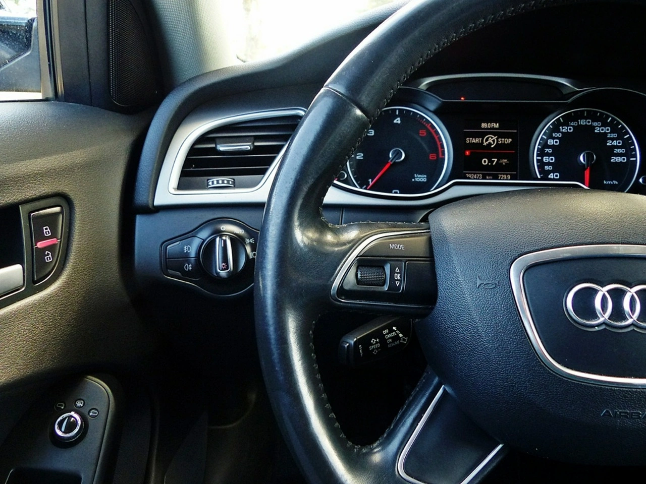 Audi A4 - Zdjęcie 29