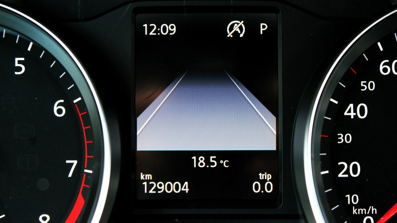 Volkswagen Passat - Zdjęcie 12