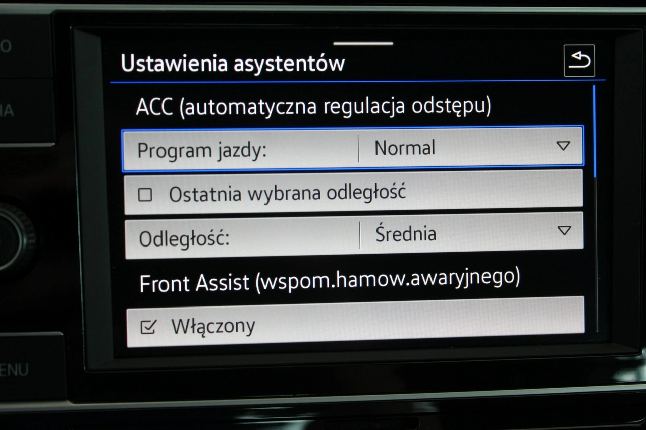 Volkswagen Passat - Zdjęcie 20