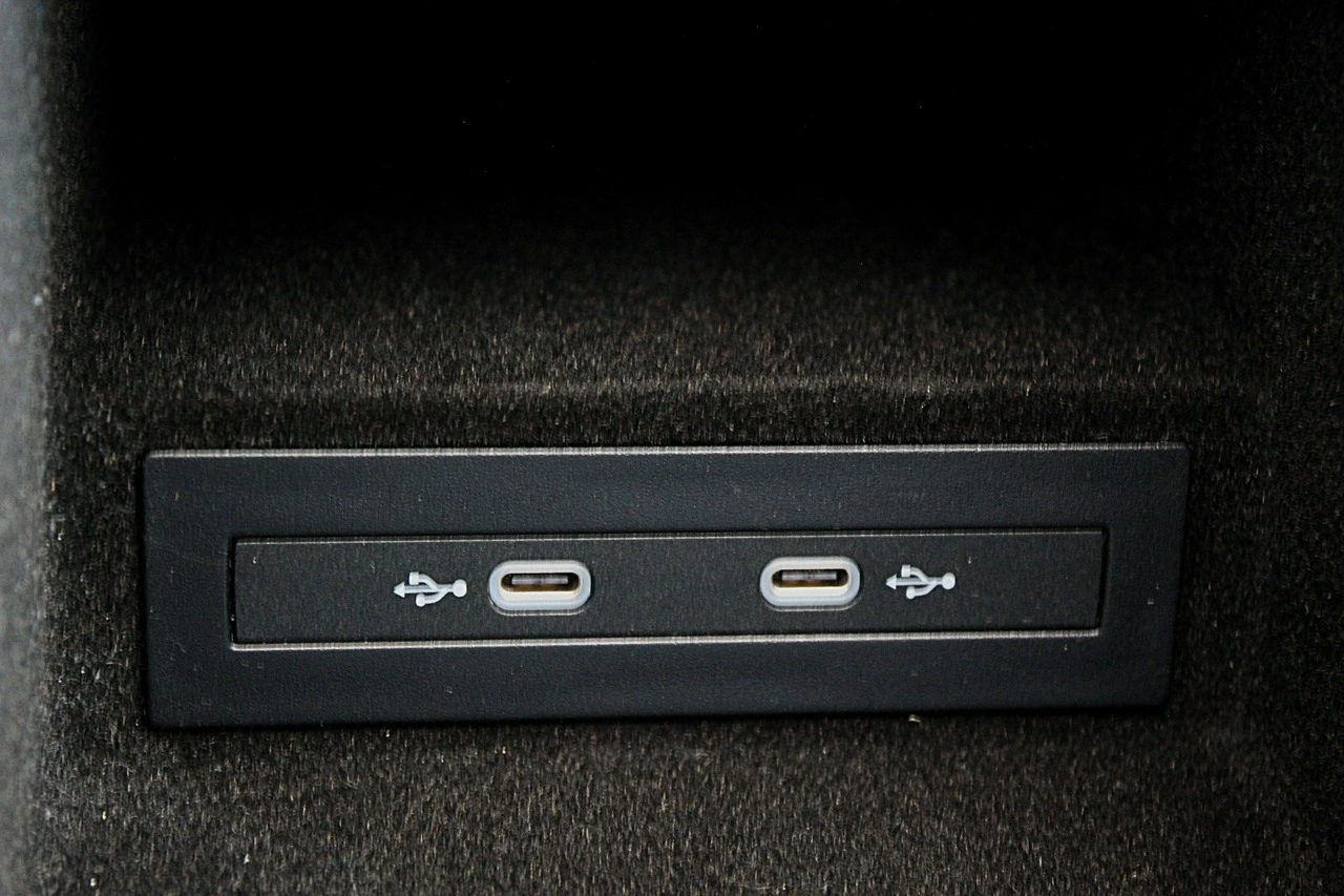 Volkswagen Passat - Zdjęcie 27