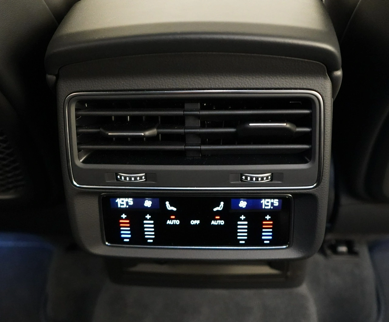 Audi Q7 - Zdjęcie 15