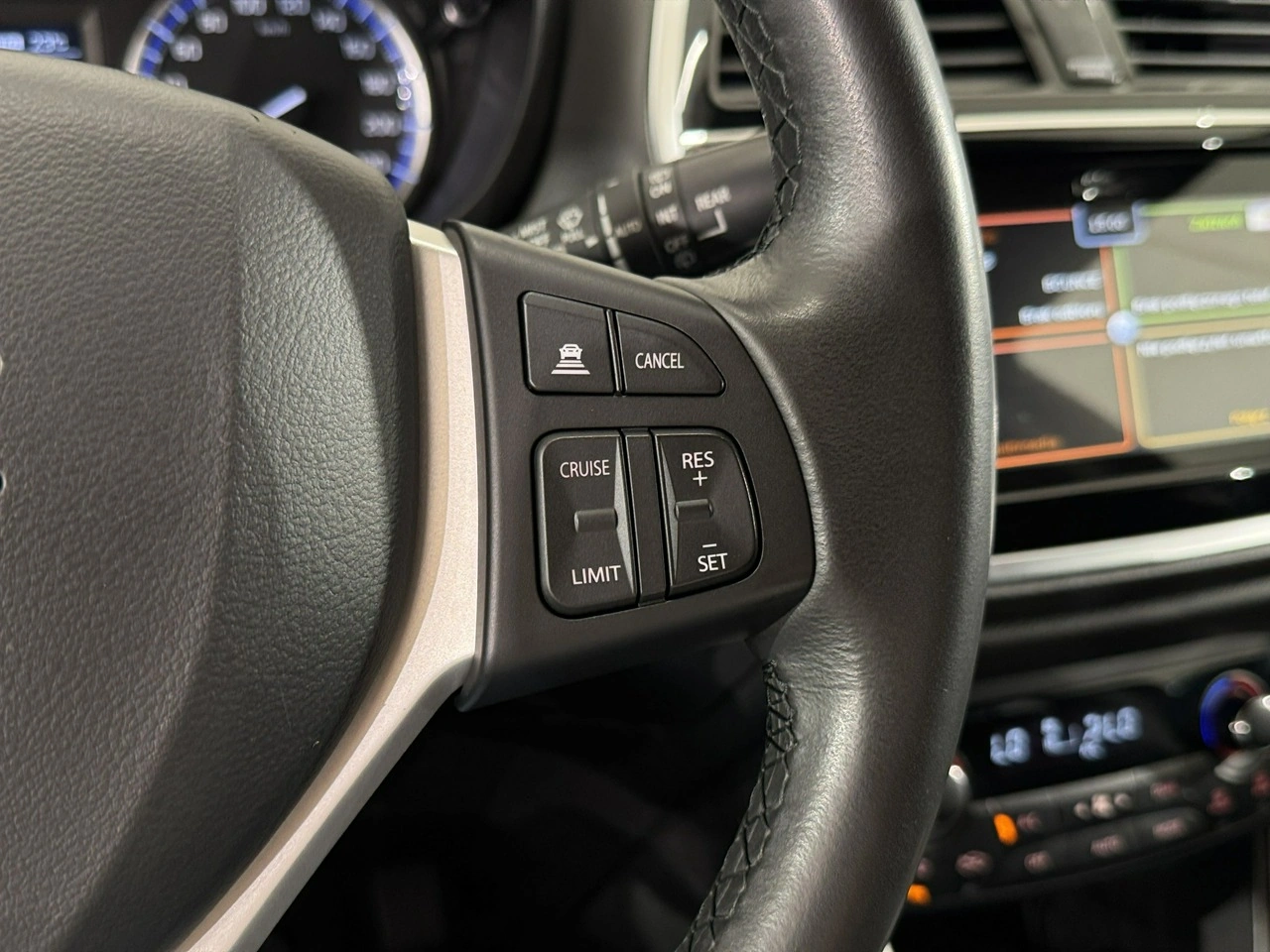 Suzuki SX4 S-Cross - Zdjęcie 16