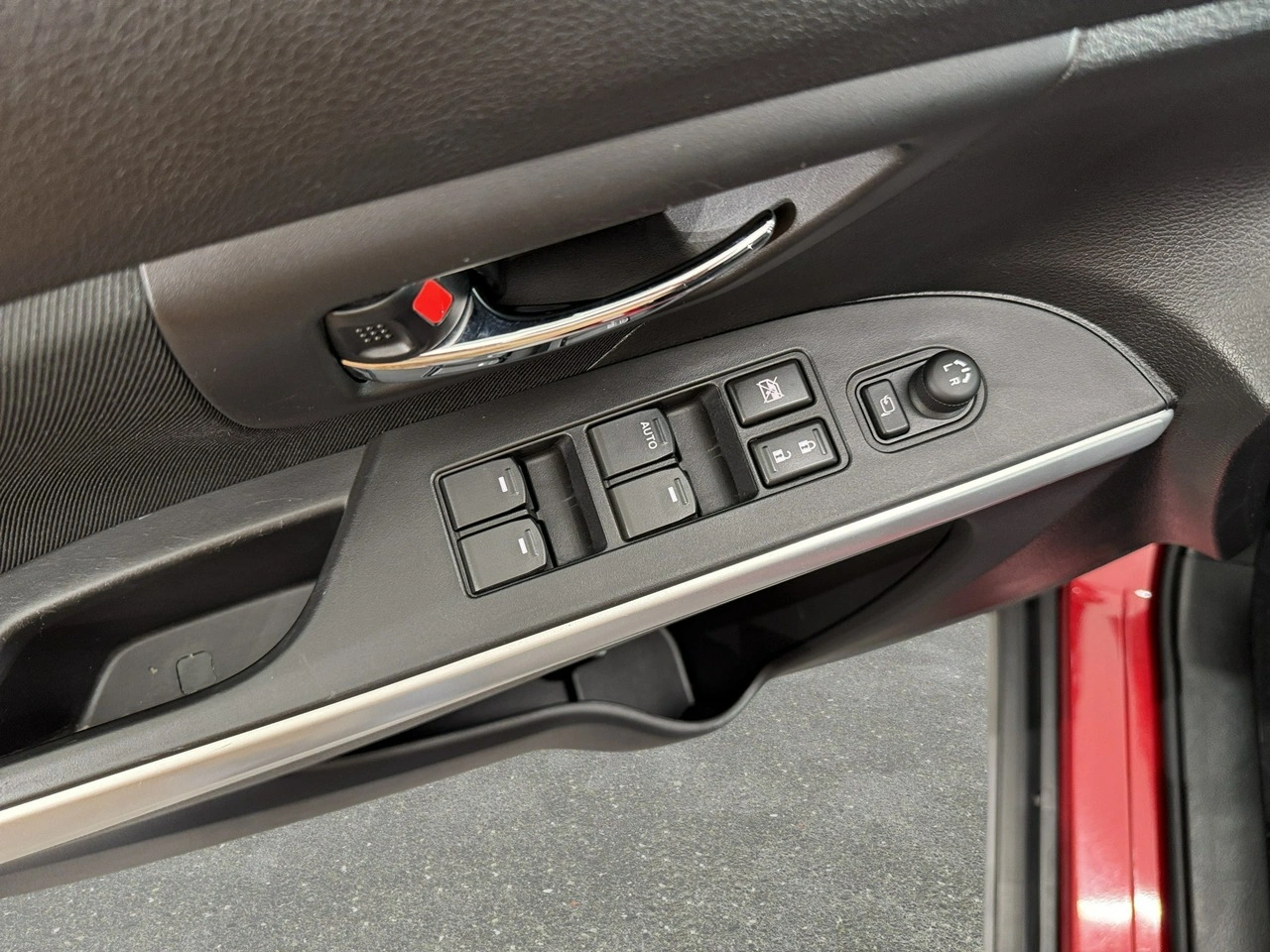 Suzuki SX4 S-Cross - Zdjęcie 24