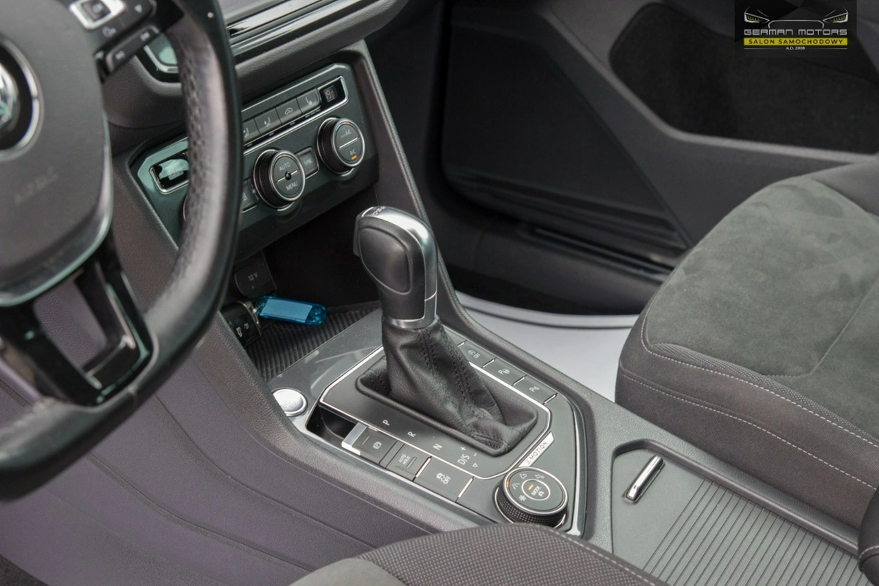 Volkswagen Tiguan - Zdjęcie 21