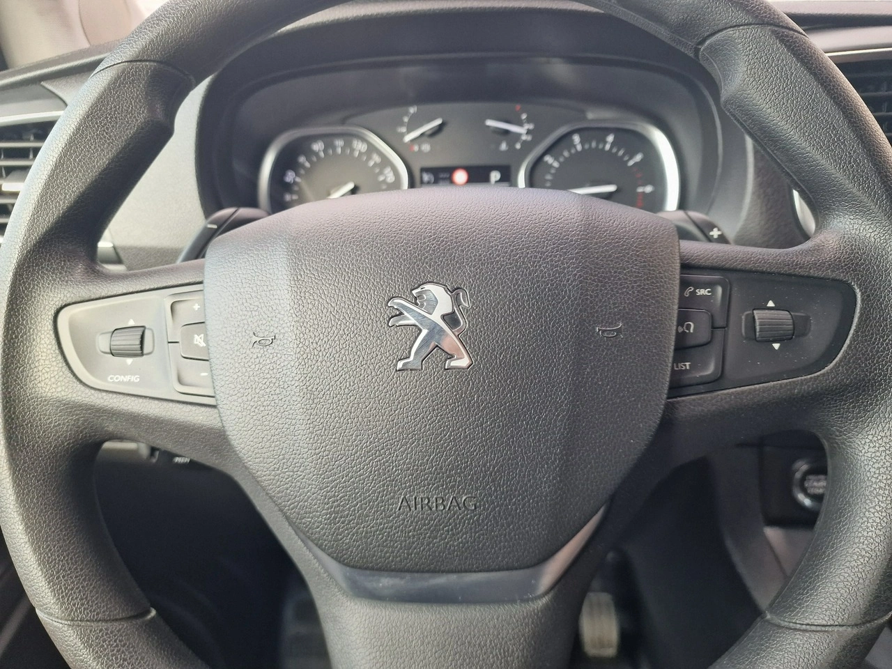 Peugeot Traveller - Zdjęcie 31