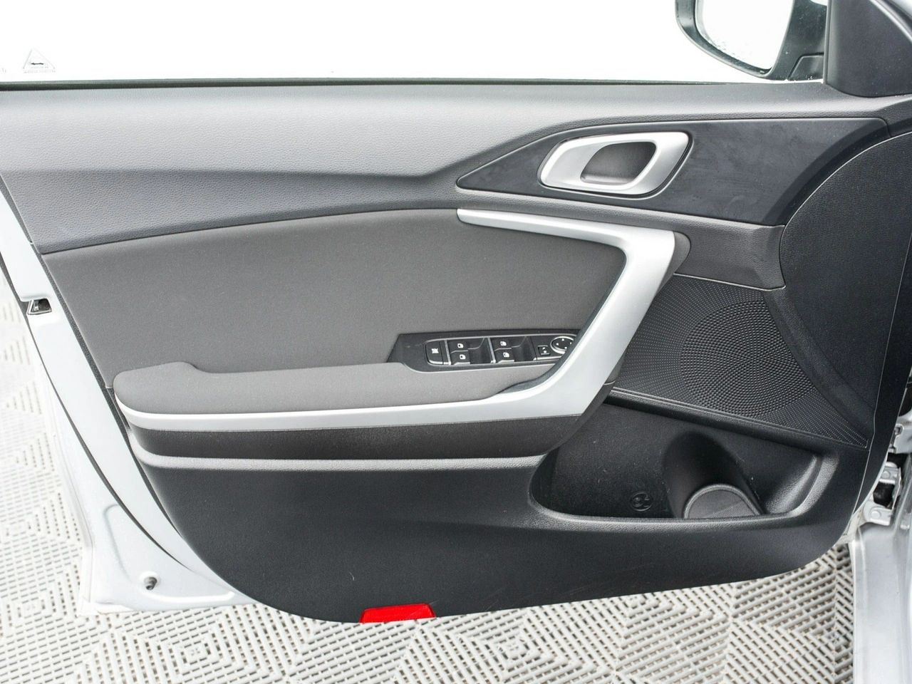 Kia Ceed - Zdjęcie 7
