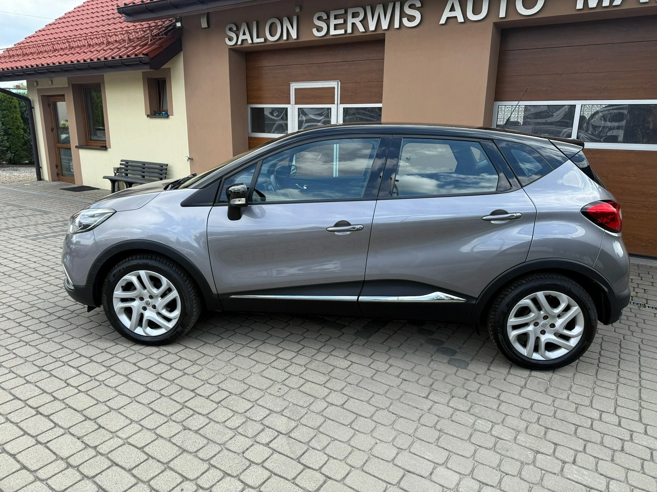 Renault Captur - Zdjęcie 10