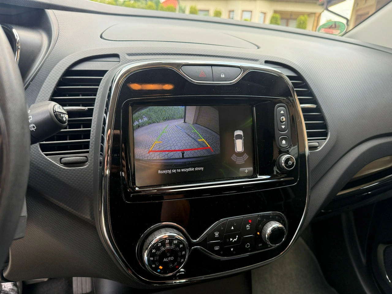 Renault Captur - Zdjęcie 16