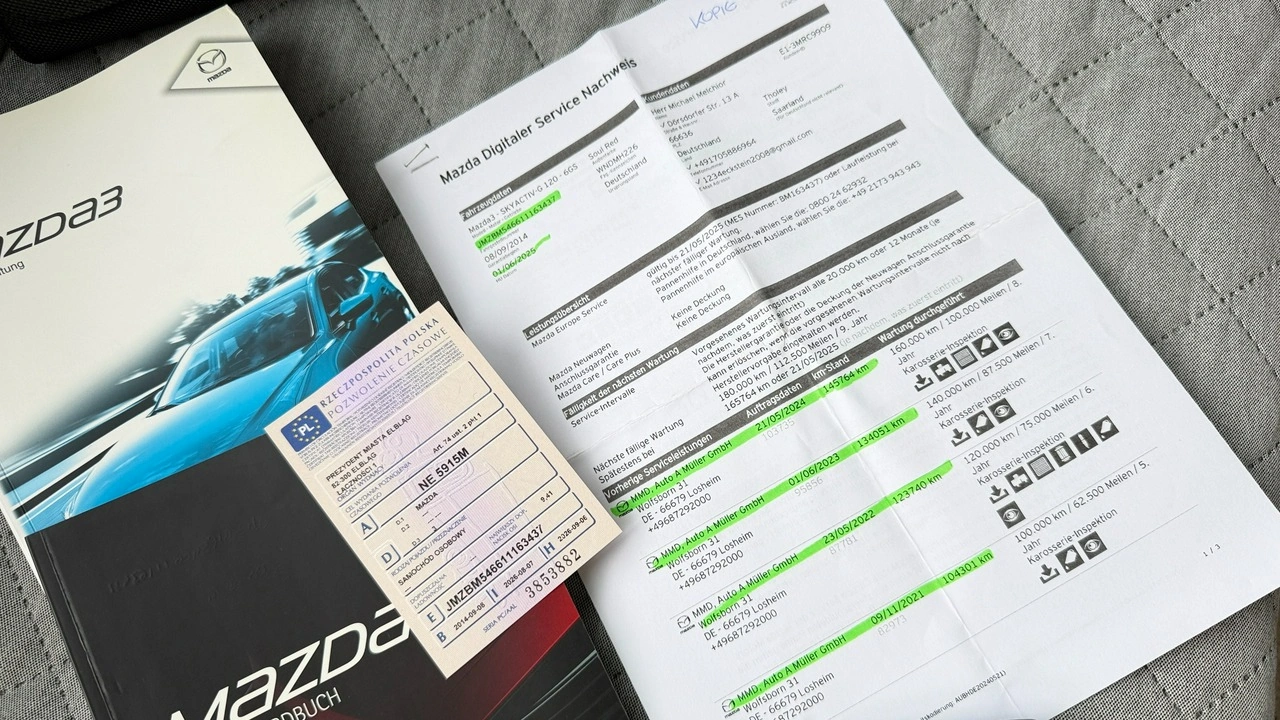 Mazda 3 - Zdjęcie 30