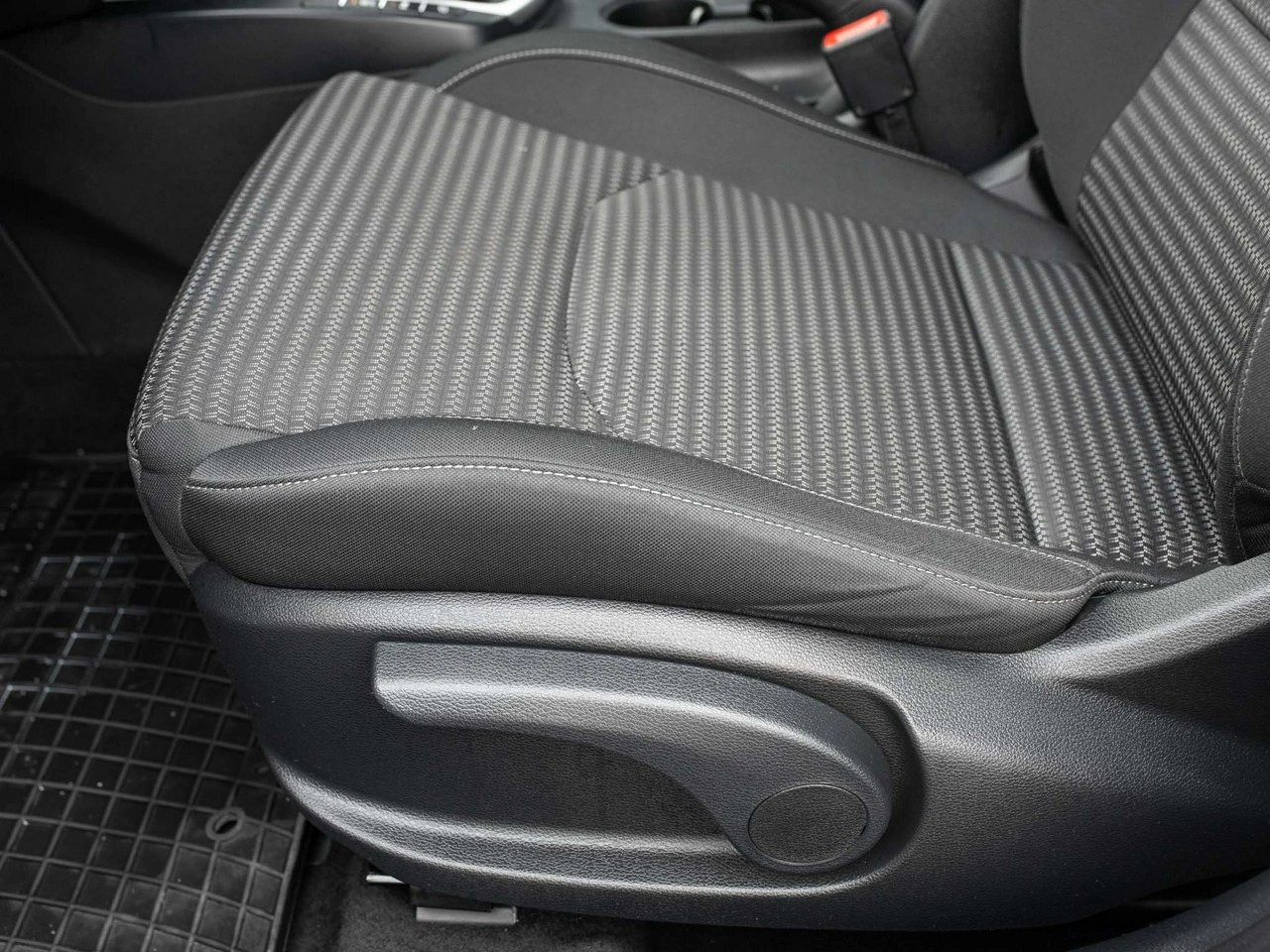 Kia Ceed - Zdjęcie 9