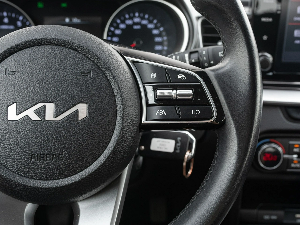 Kia Ceed - Zdjęcie 13