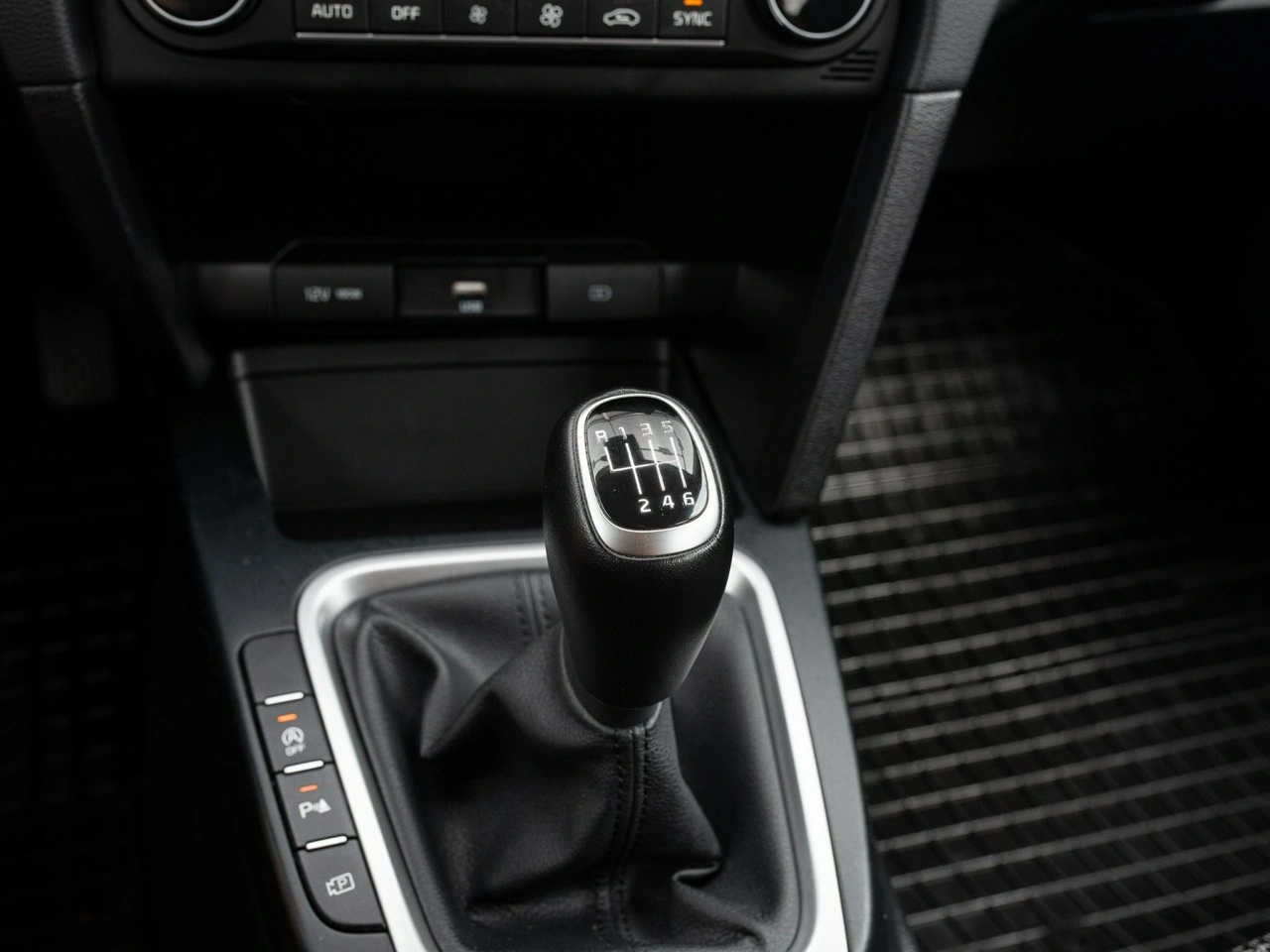 Kia Ceed - Zdjęcie 14