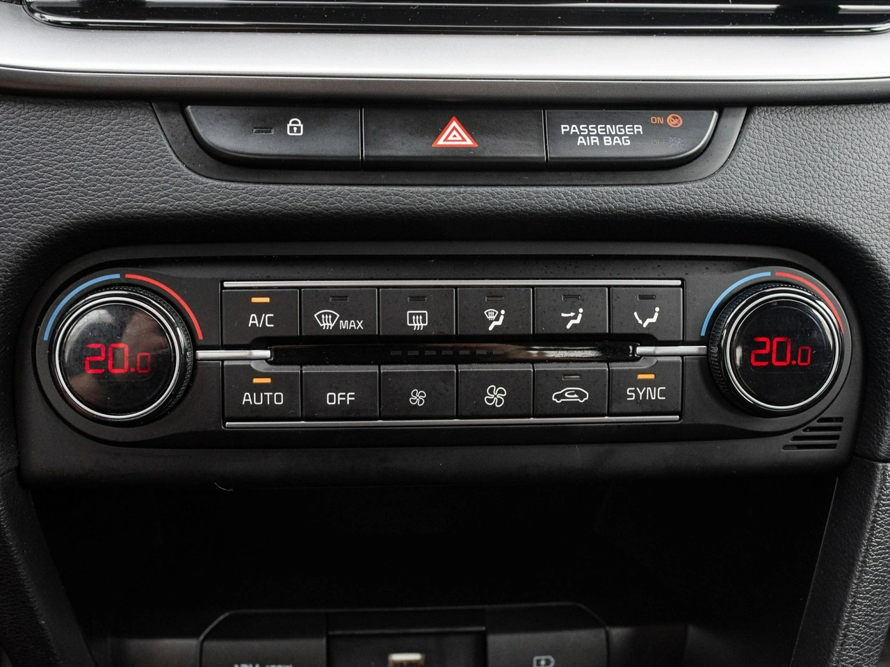 Kia Ceed - Zdjęcie 15