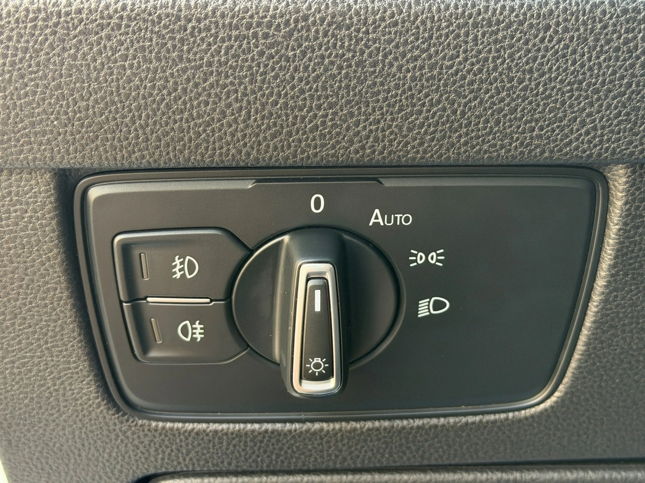 Volkswagen Passat - Zdjęcie 15