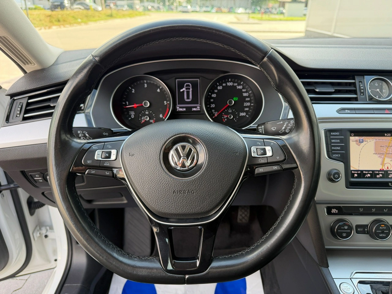 Volkswagen Passat - Zdjęcie 20