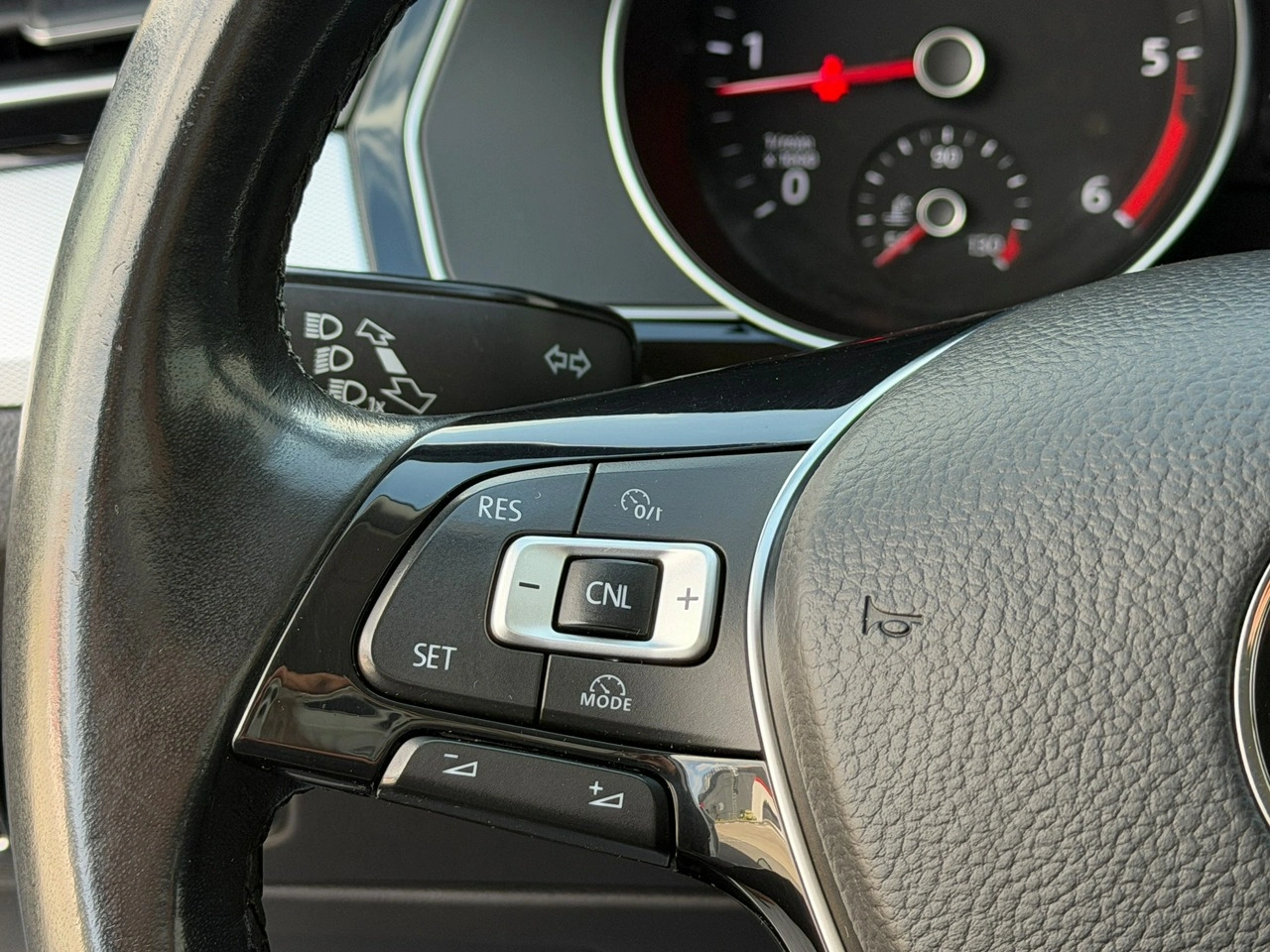 Volkswagen Passat - Zdjęcie 21