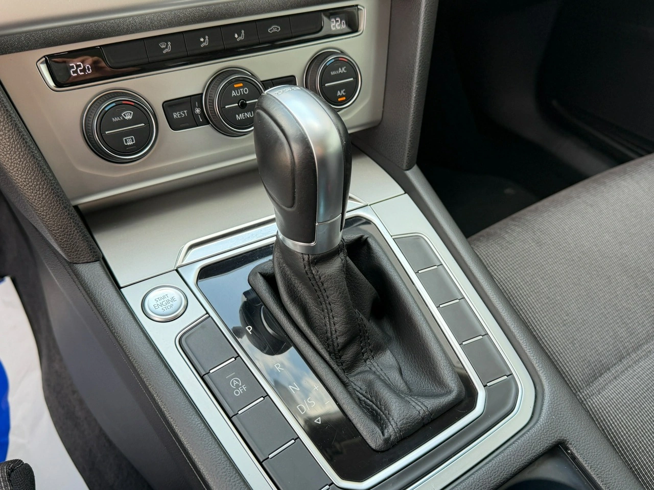 Volkswagen Passat - Zdjęcie 23