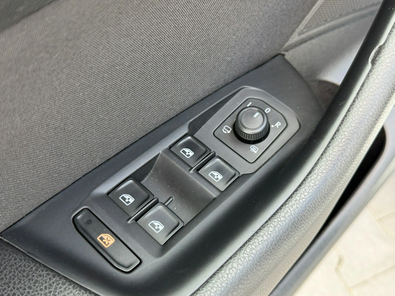 Volkswagen Passat - Zdjęcie 14
