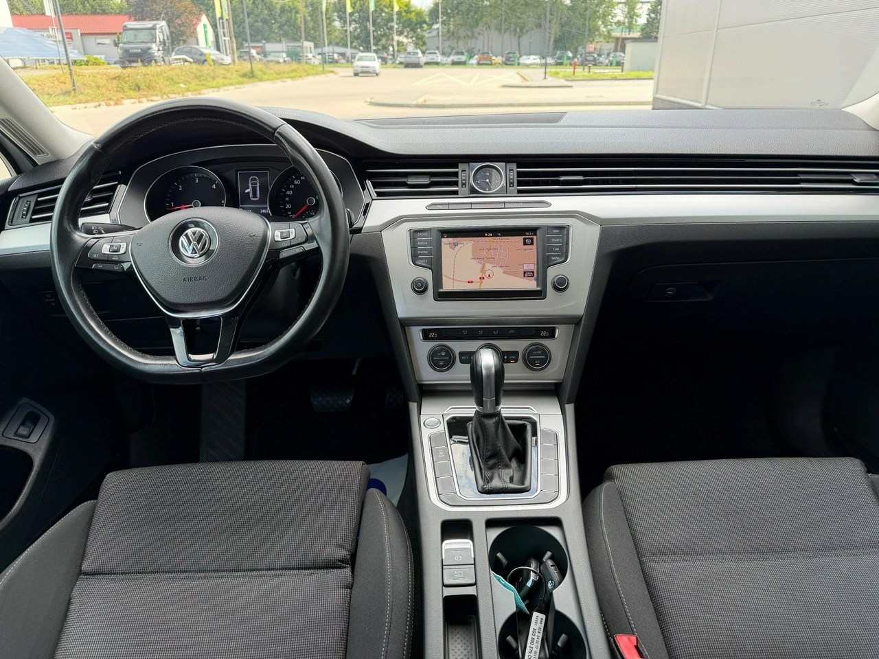 Volkswagen Passat - Zdjęcie 19