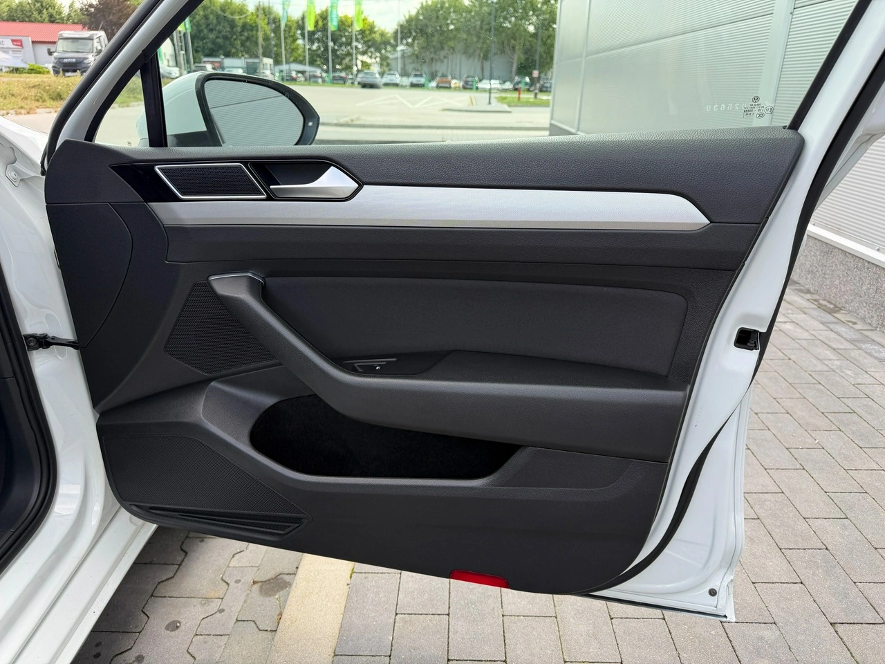Volkswagen Passat - Zdjęcie 31
