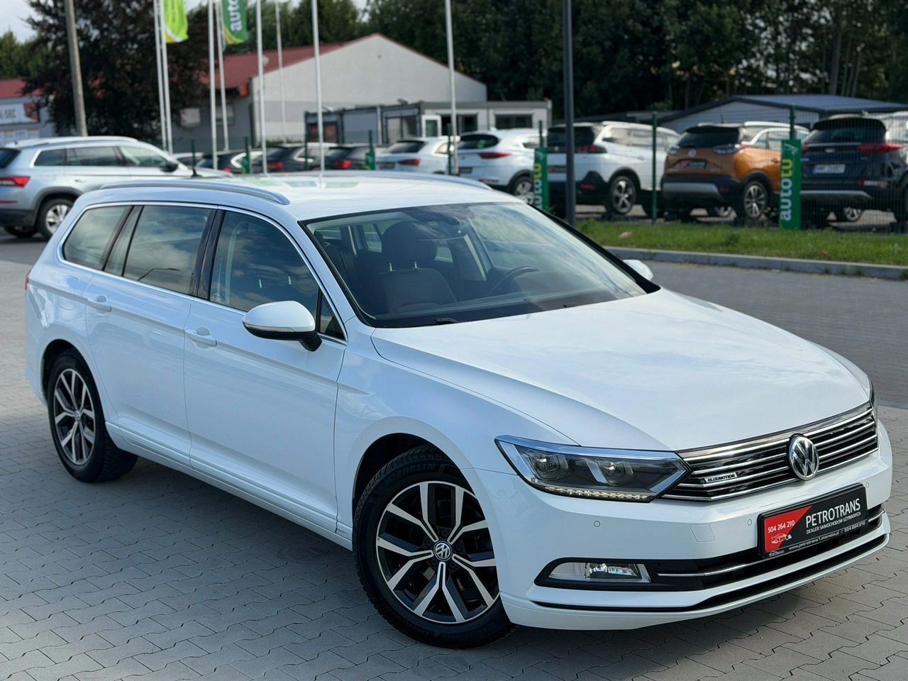Volkswagen Passat - Zdjęcie 12