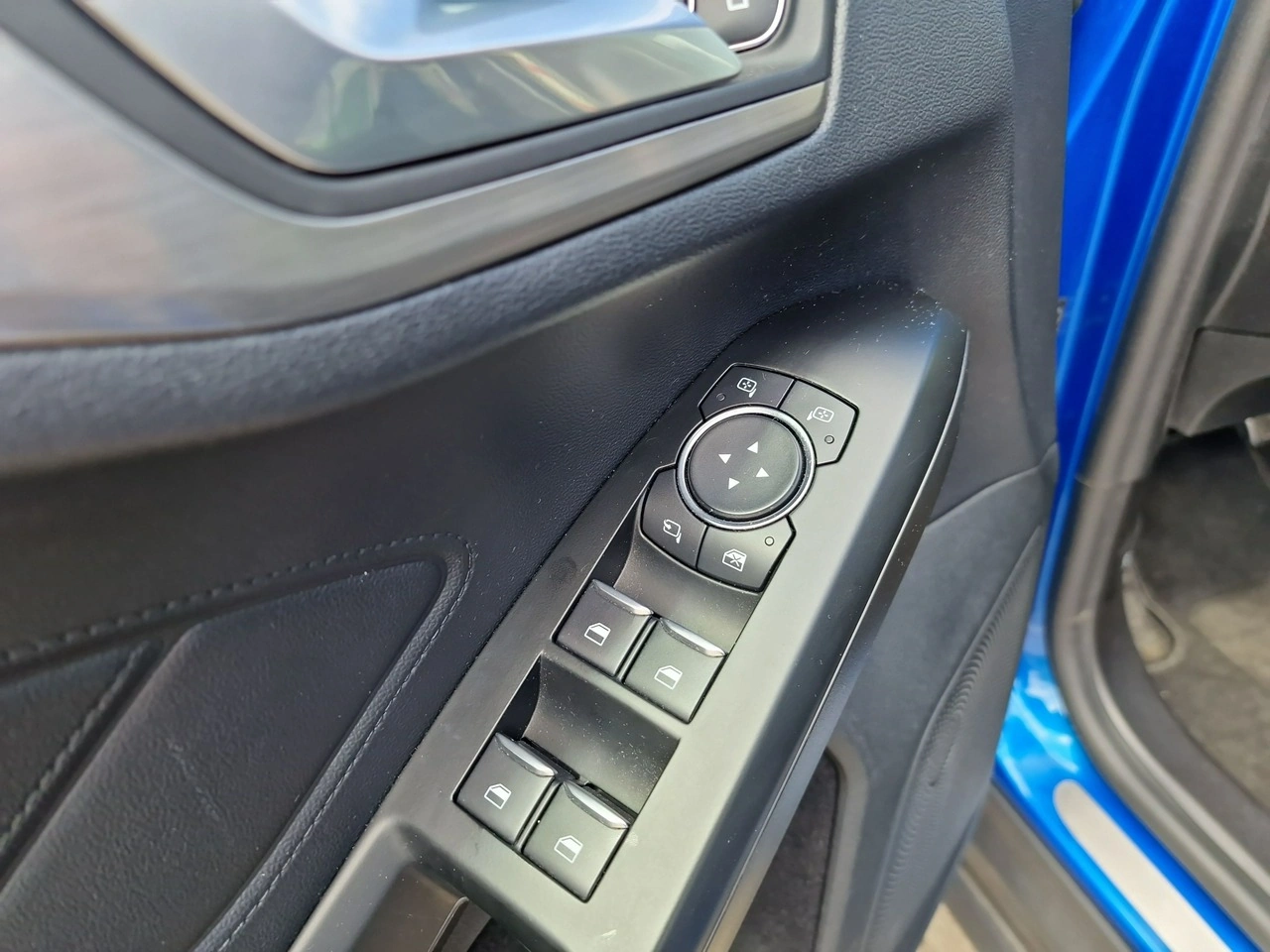 Ford Focus - Zdjęcie 21