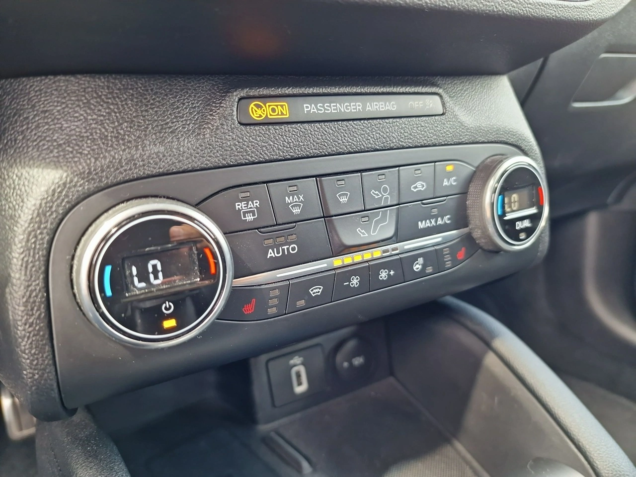 Ford Focus - Zdjęcie 24