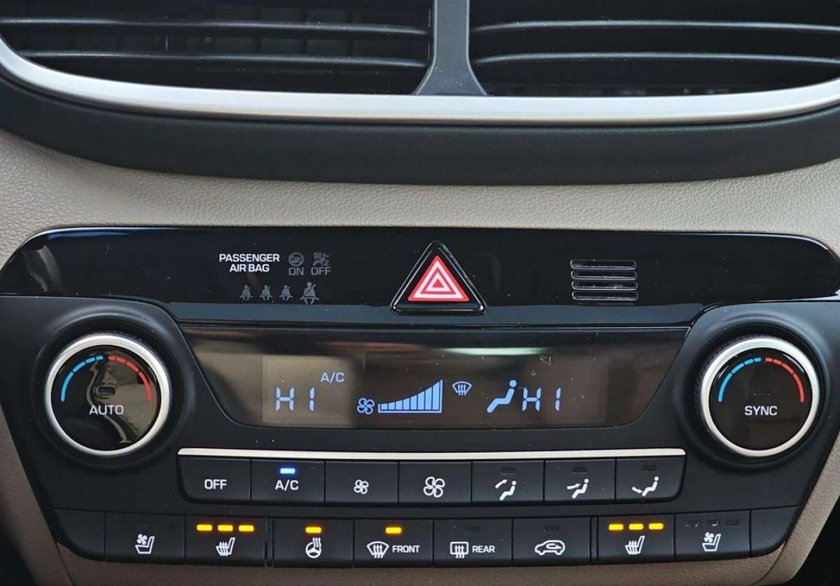 Hyundai Tucson - Zdjęcie 30