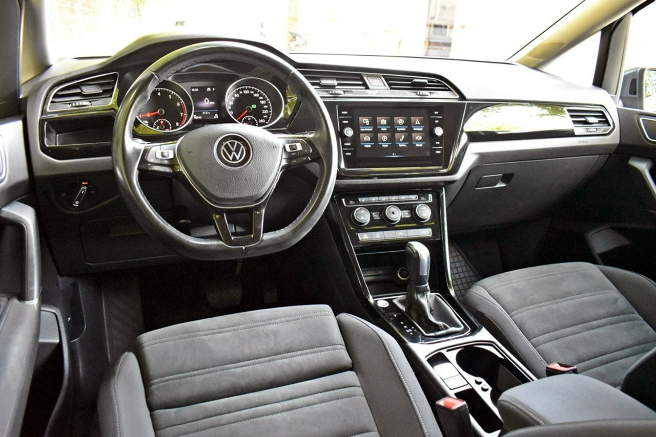 Volkswagen Touran - Zdjęcie 14