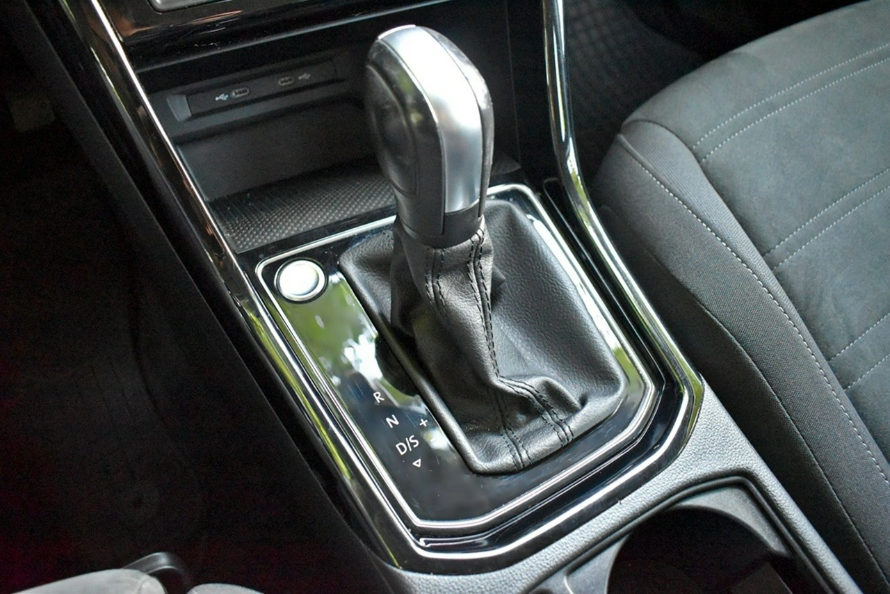 Volkswagen Touran - Zdjęcie 26