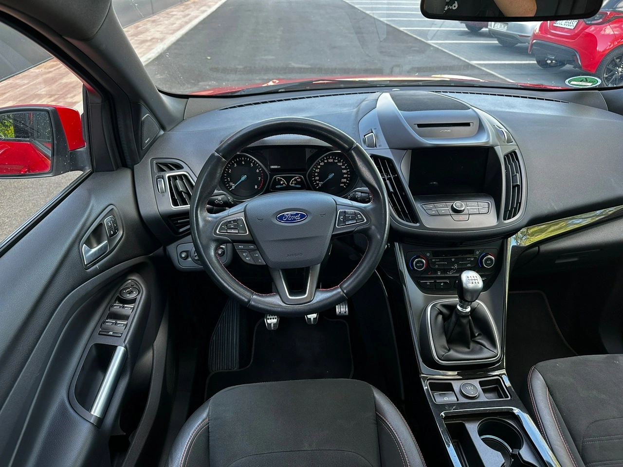 Ford Kuga - Zdjęcie 13