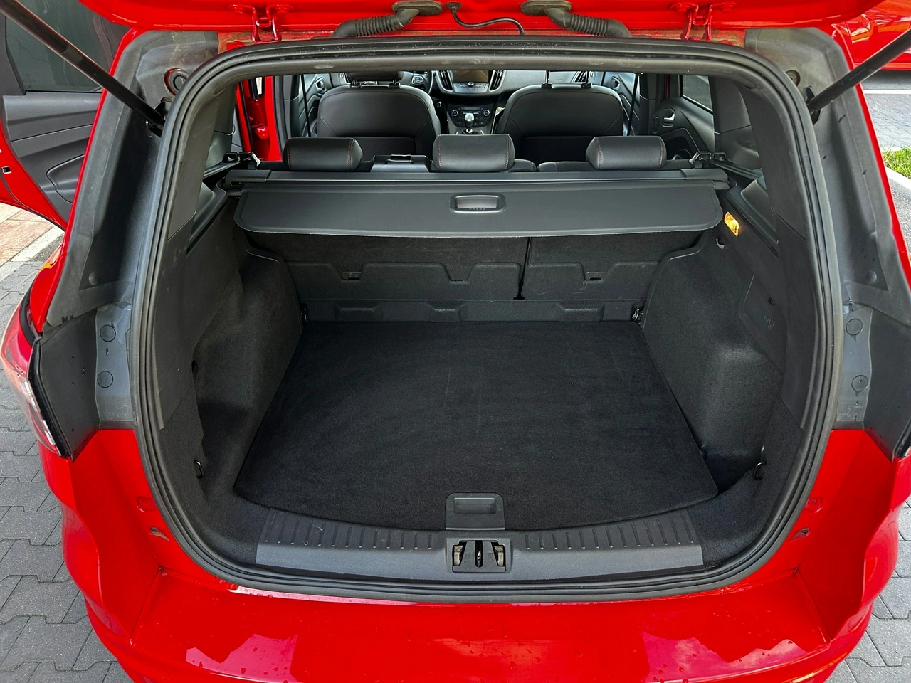Ford Kuga - Zdjęcie 17