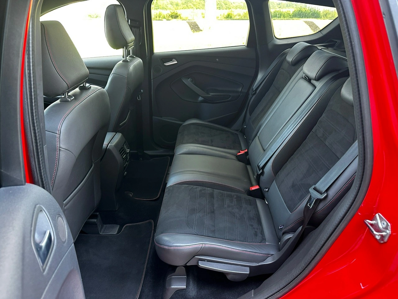 Ford Kuga - Zdjęcie 18
