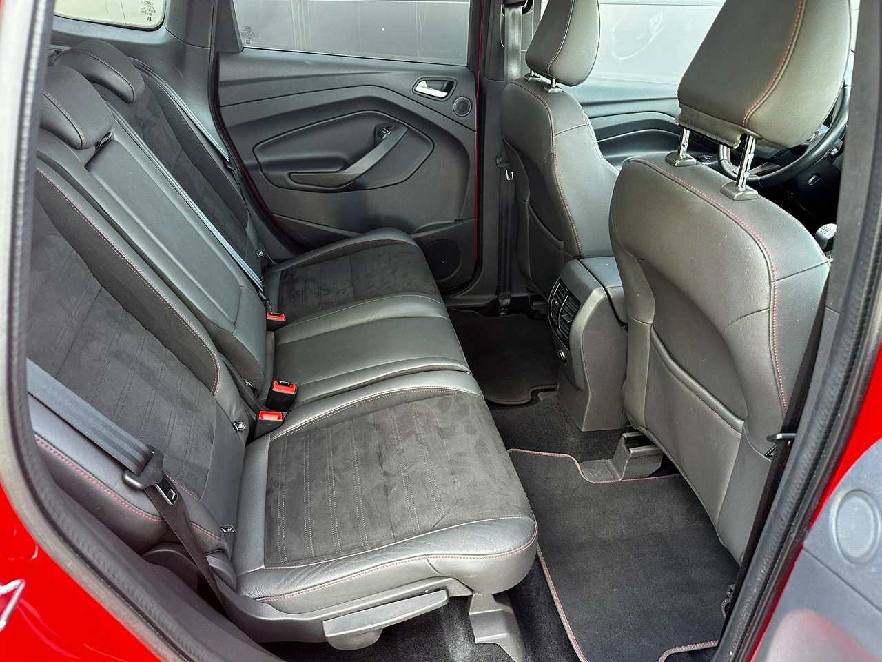 Ford Kuga - Zdjęcie 20