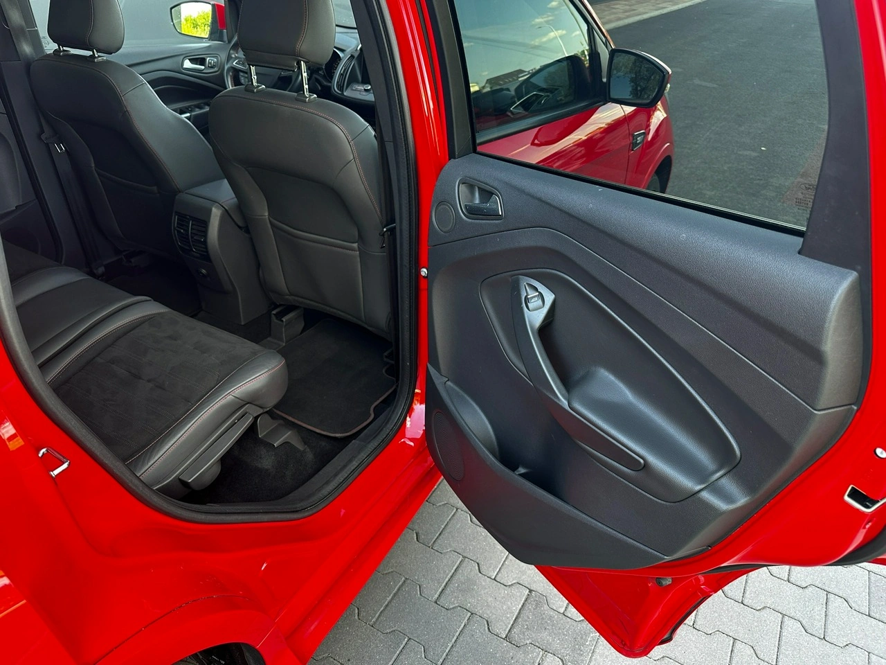 Ford Kuga - Zdjęcie 21