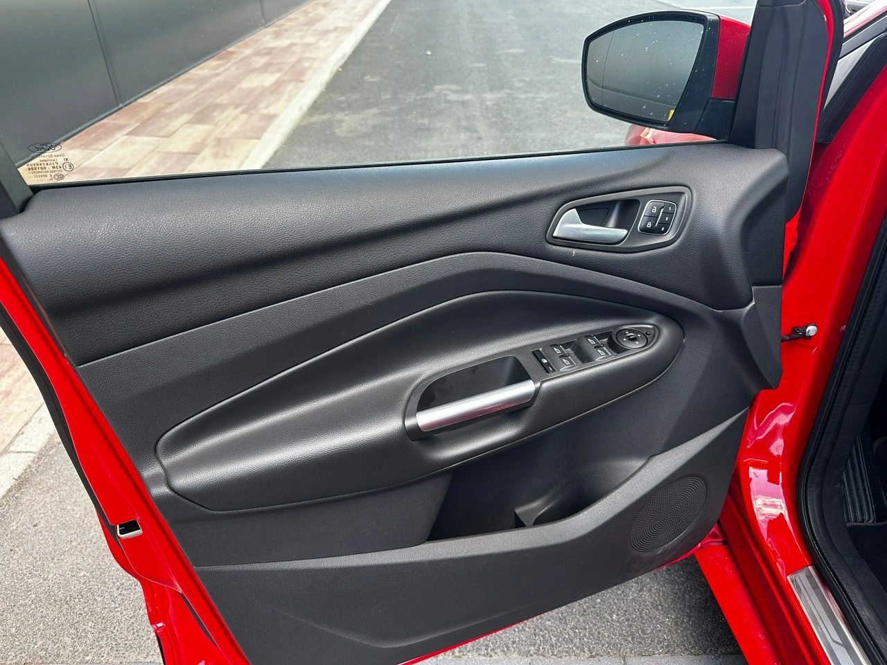 Ford Kuga - Zdjęcie 6