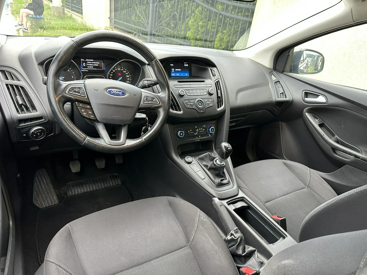 Ford Focus - Zdjęcie 10