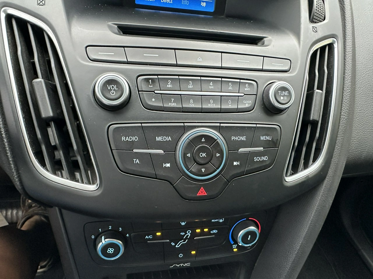 Ford Focus - Zdjęcie 19