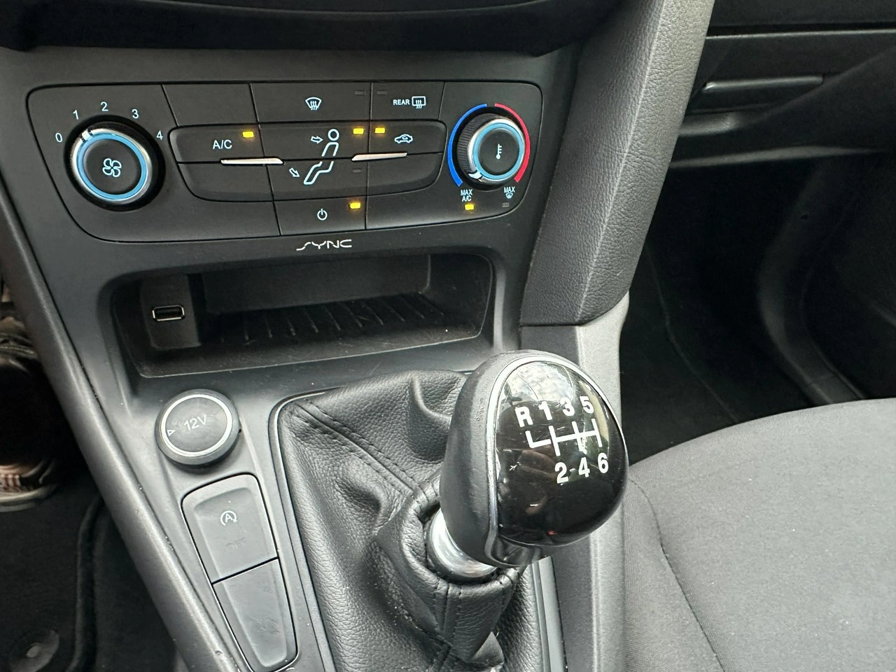 Ford Focus - Zdjęcie 20