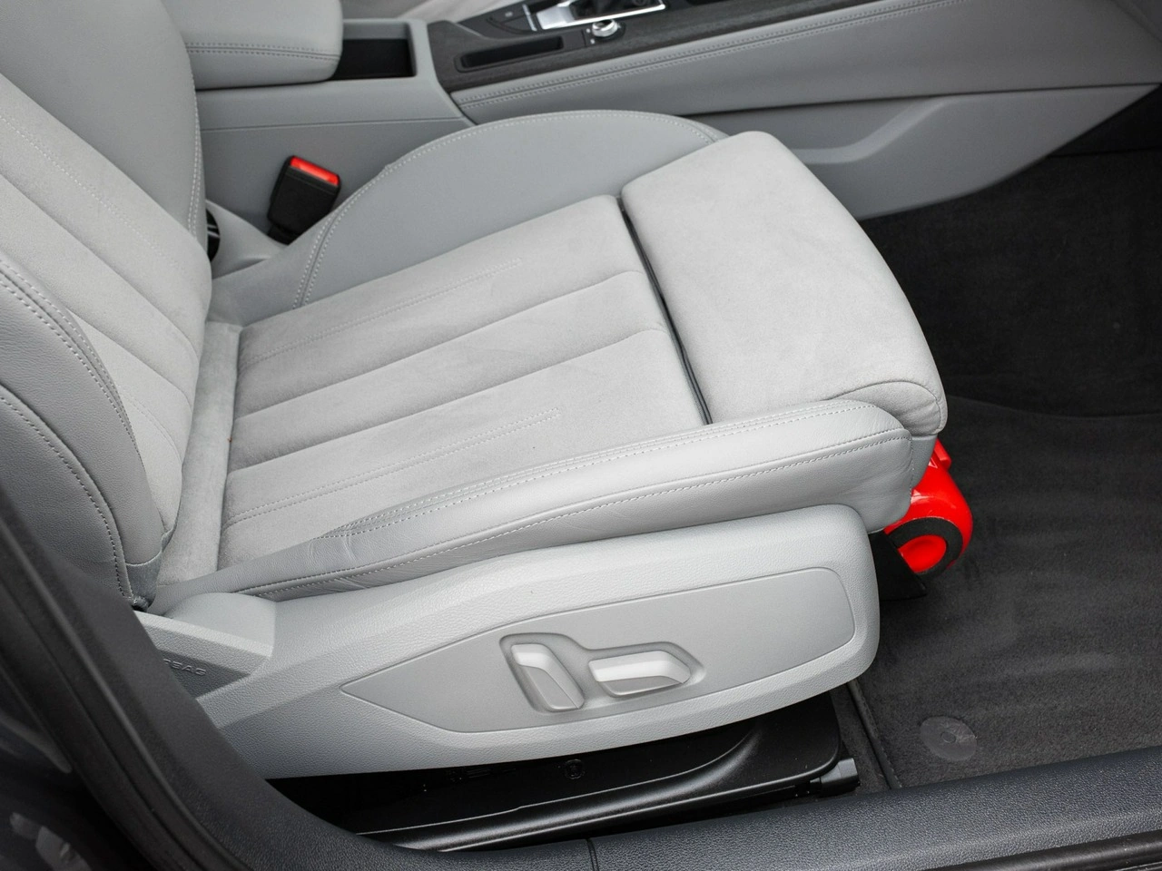Audi A4 - Zdjęcie 26
